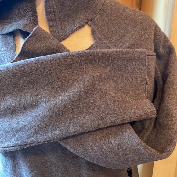 Nike Sweatshirt Upcycle - Picture 7 of 9